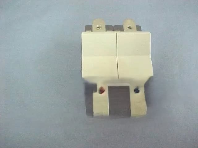 STERIS P093234-001 Circuit Breaker 6A - 1941