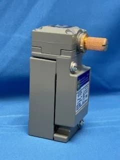 STERIS P117951-091 Limit Switch 120 Volt - 3141