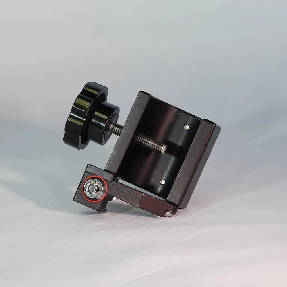 Moog Curlin Lockable Pole Clamp for Lock Box