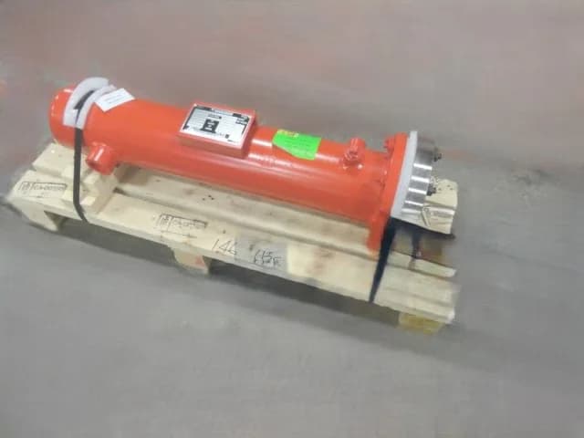 STERIS P117909-386 Heat Exchanger - 3595