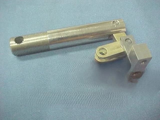 STERIS P093908-635 Shaft and Link Assembly RH - 8900