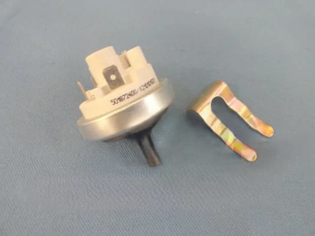 GETINGE 501872400 Pressure Switch - 9133